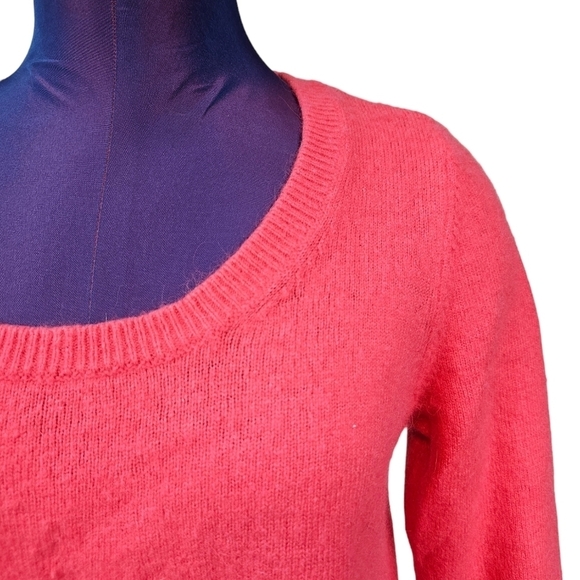 Victoria's Secret Angora Hot Pink Trapeze Scoop Neck Sweater Size Medium N67 - Picture 2 of 7
